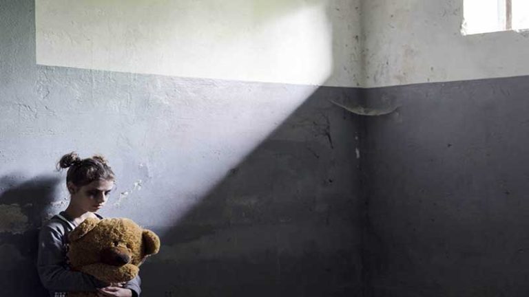 5 keys to overcome a difficult childhood